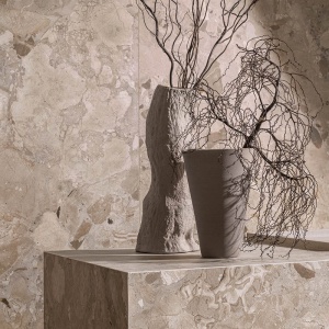 Breccia Installation